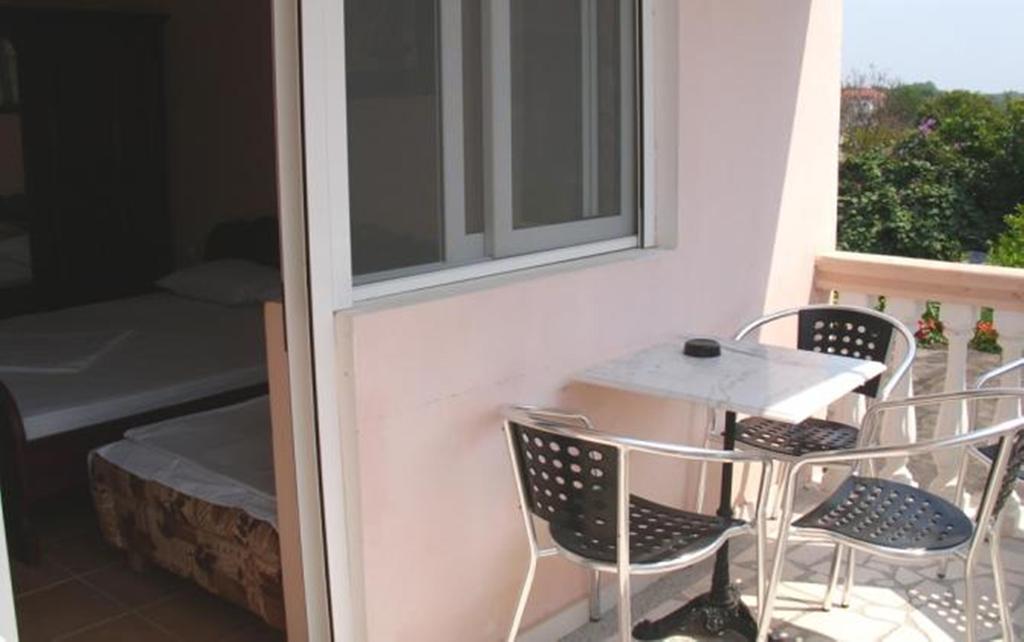Di Vincenzo Inn Ούλτσιν Εξωτερικό φωτογραφία