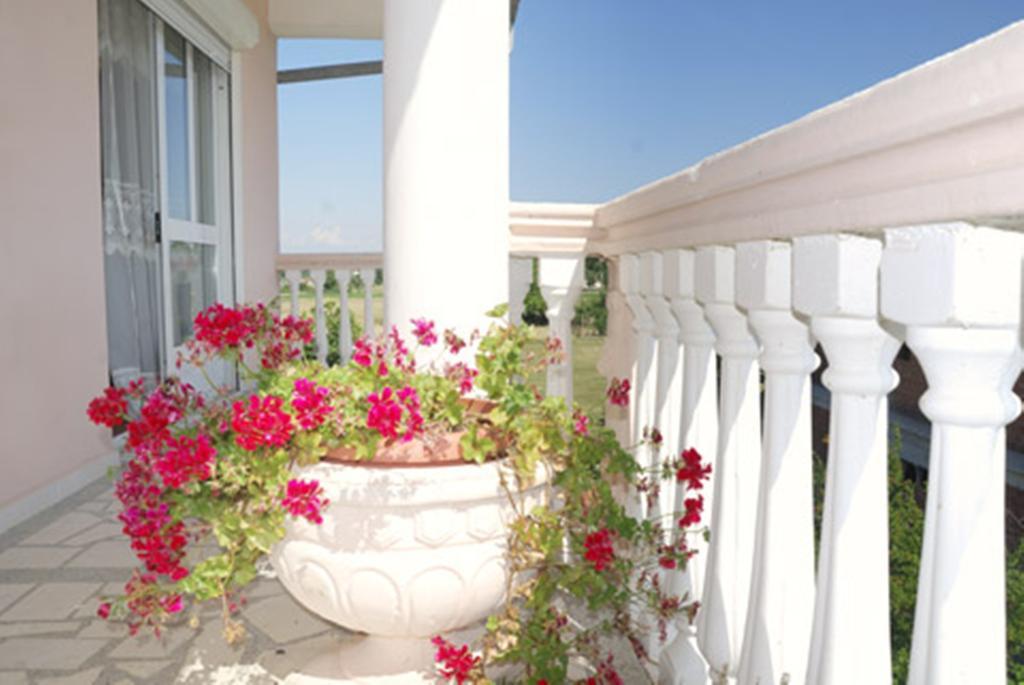 Di Vincenzo Inn Ούλτσιν Εξωτερικό φωτογραφία